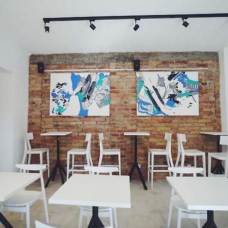 Street Food Possonium Apartments ブラチスラヴァ エクステリア 写真