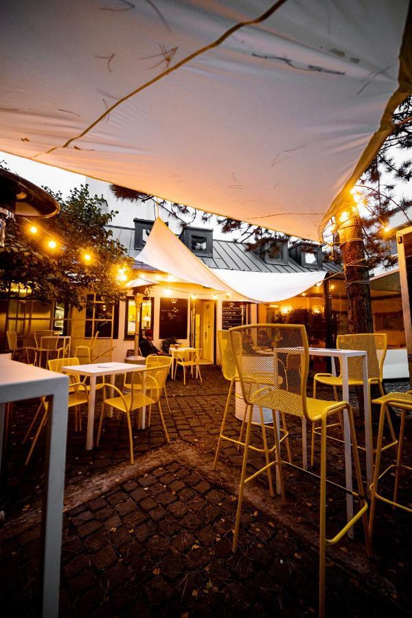 Street Food Possonium Apartments ブラチスラヴァ エクステリア 写真